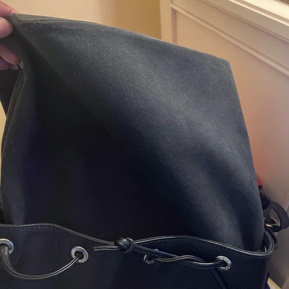 Authentic Louis Vuitton Handbag Noe SMOKE FREE NO ODORS - Picture 2 of 5